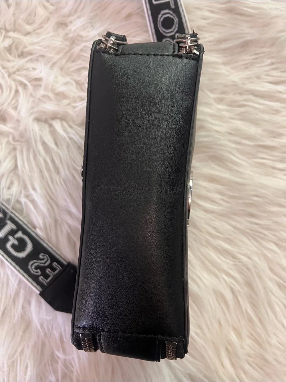 GUESS Black Logo Camera Crossbody Bag Silver G Wide Strap Double Zip